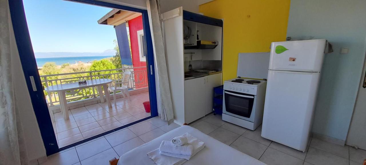 Lakkopetra Beach Apartments Lakopetra ภายนอก รูปภาพ